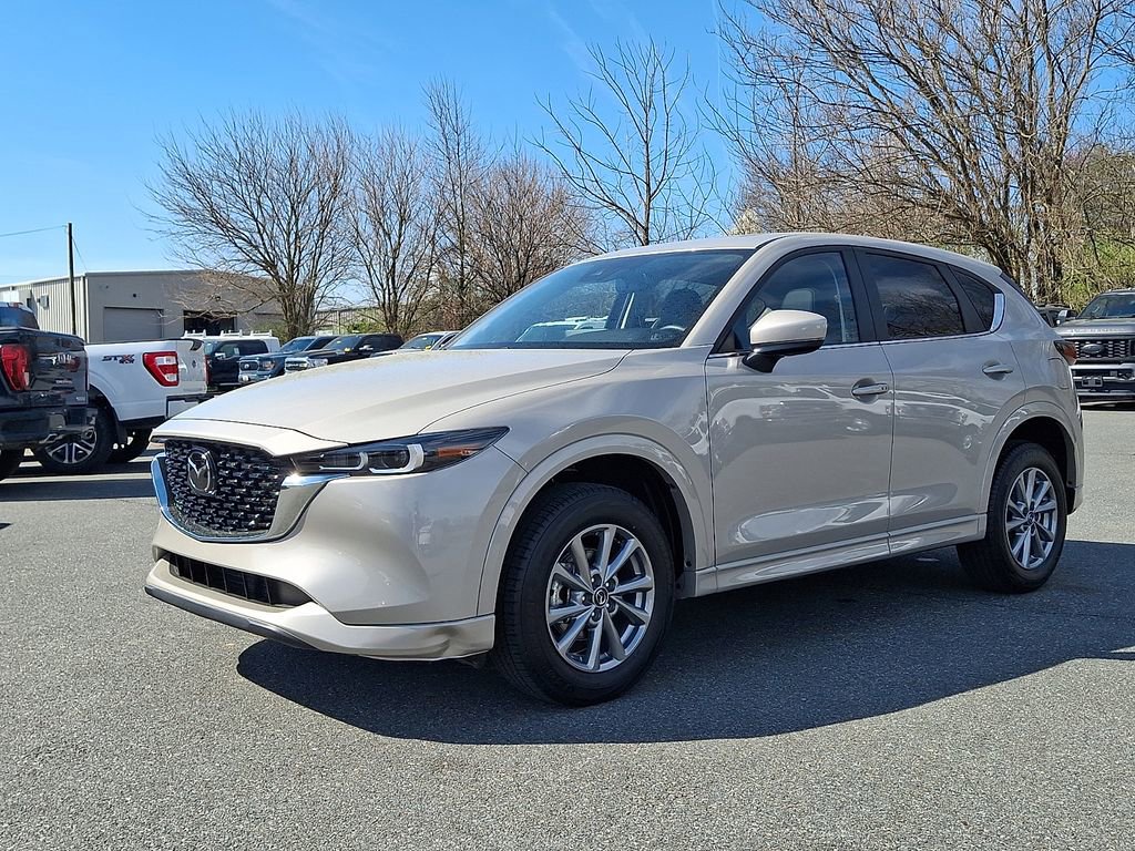 Used 2025 MAZDA CX-5 AWD 2.5 S w/ Preferred Package image 3