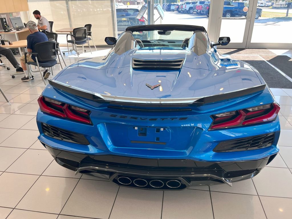 Used 2024 Chevrolet Corvette Z06 w/ Battery Protection Package image 11