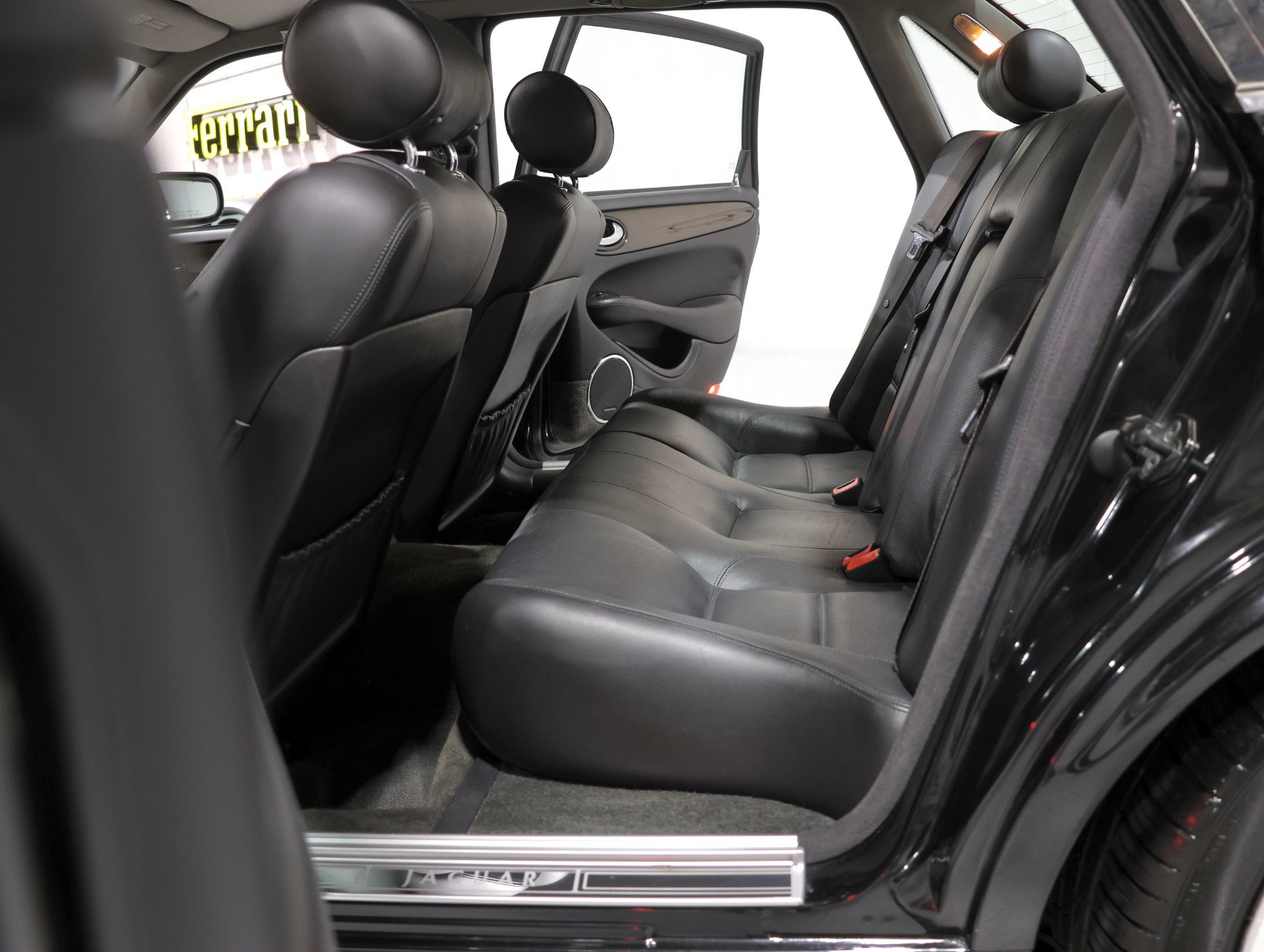 Used 1998 Jaguar XJ8 RWD image 66