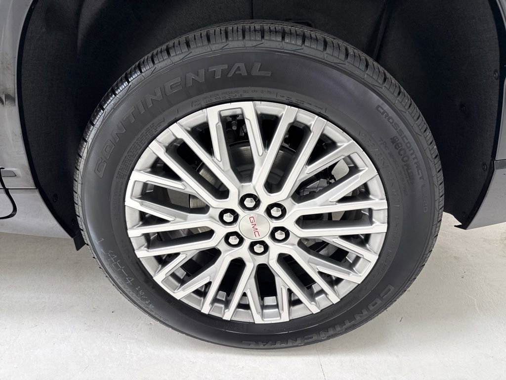 New 2026 GMC Acadia Denali w/ Super Cruise Package image 7