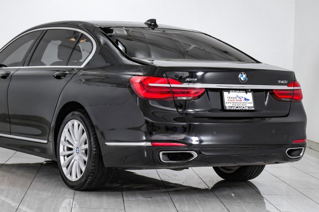 Used 2017 BMW 740i xDrive AWD SUNROOF LEATHER HEATED SEA image 58