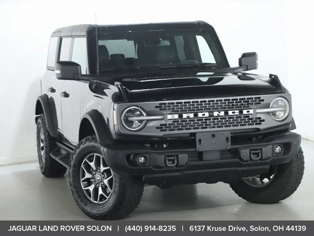 Used 2025 Ford Bronco Badlands AWD/4WD image 2