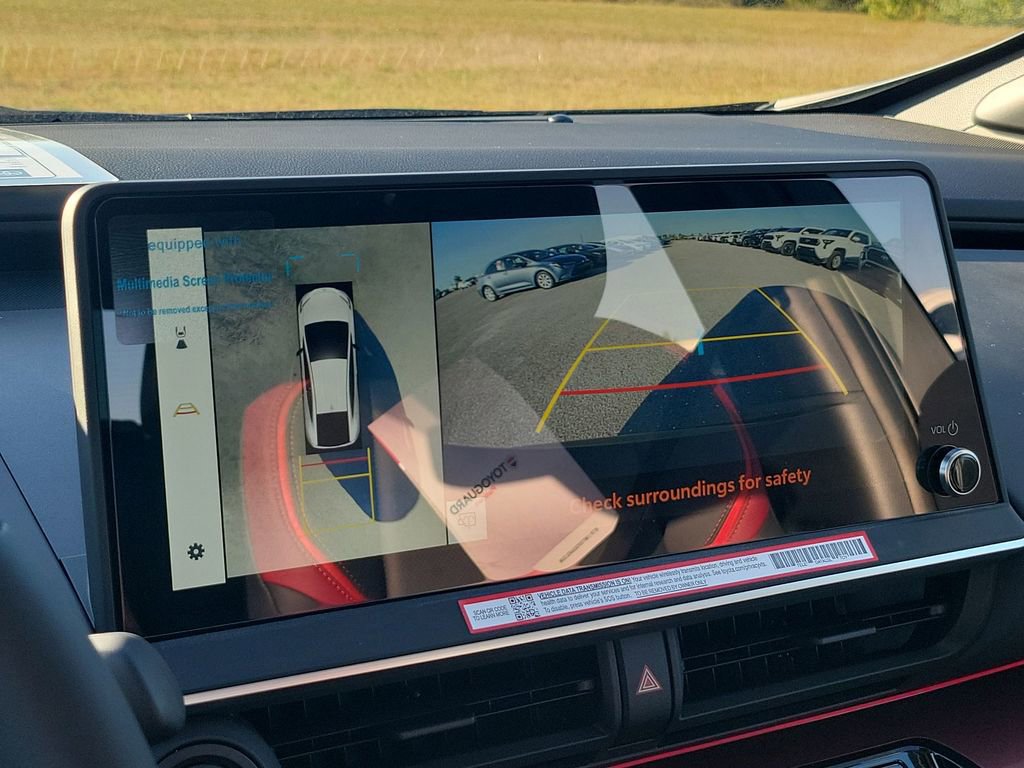 New 2026 Toyota Prius Plug-In Hybrid image 31