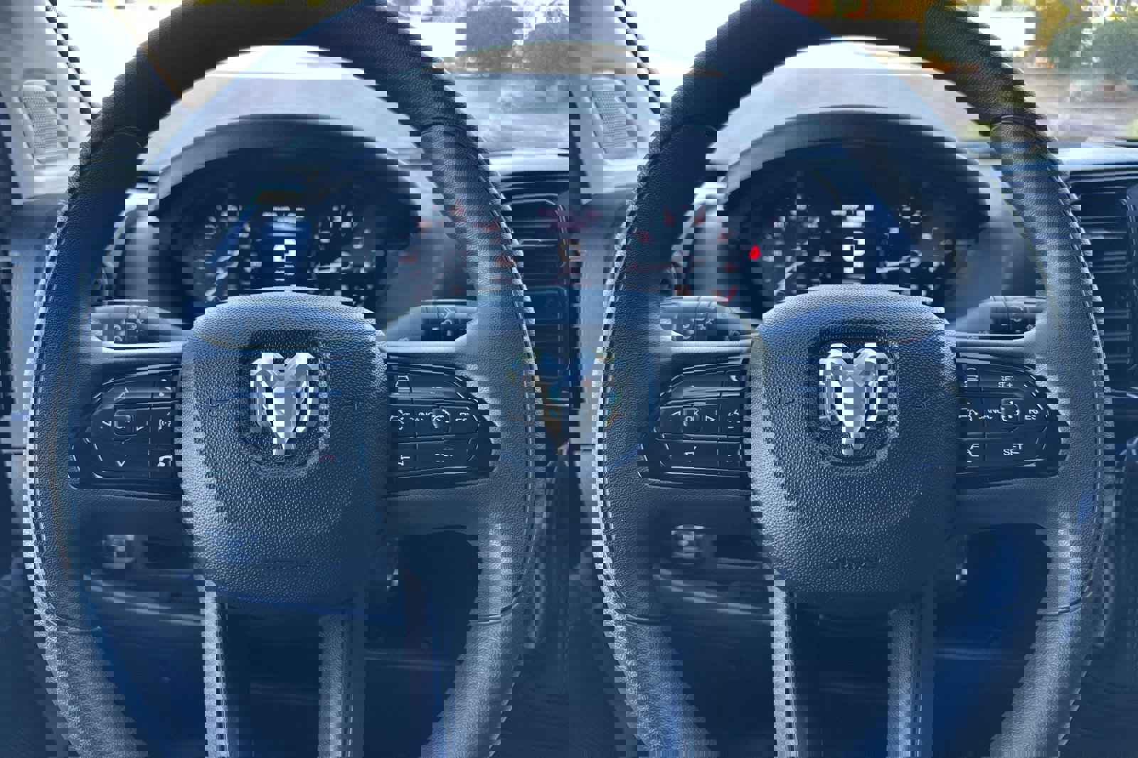 New 2025 RAM ProMaster 2500 w/ Convenience Group FWD image 23