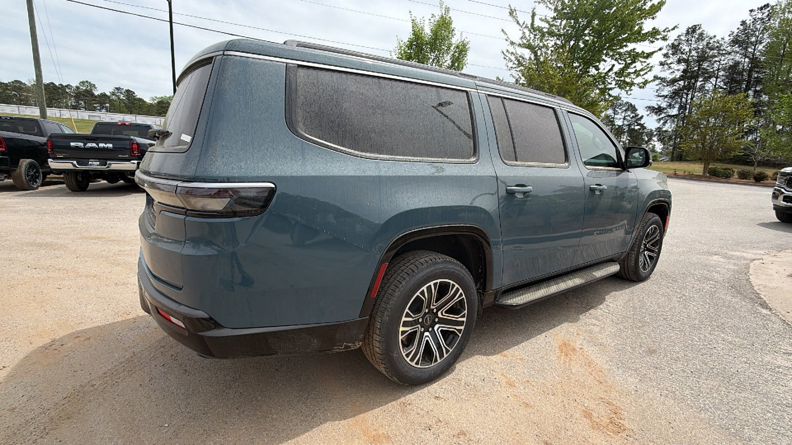New 2026 Jeep Grand Wagoneer L 4WD image 8