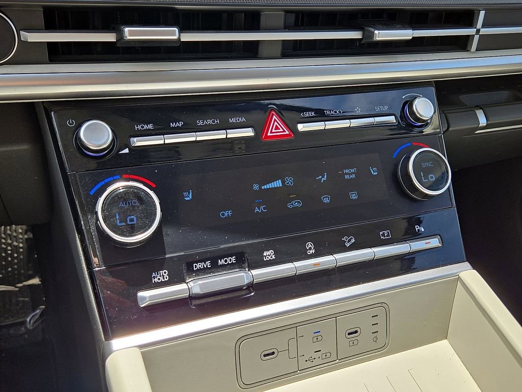 Used 2025 Hyundai Santa Fe SEL AWD/4WD image 27