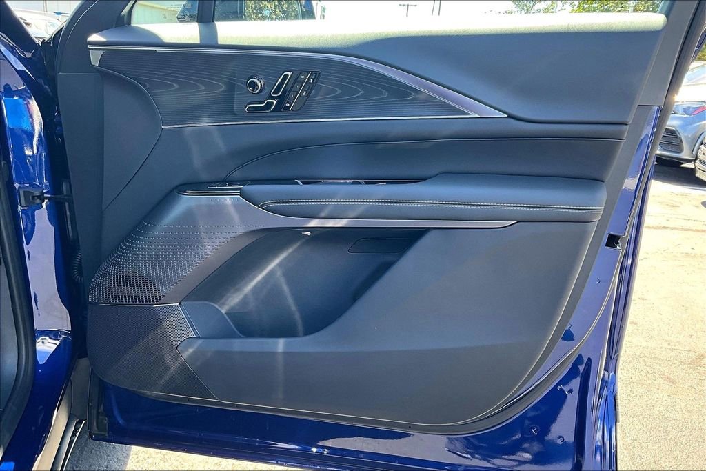 New 2026 Cadillac Lyriq Sport image 34