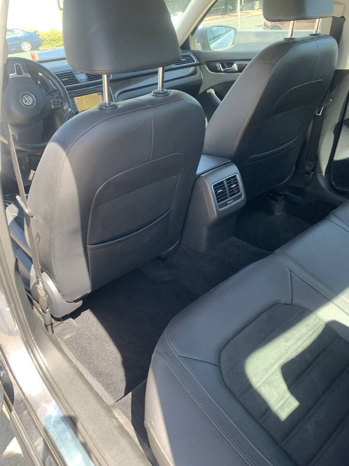 Used 2014 Volkswagen Passat TDI SEL Premium FWD image 15