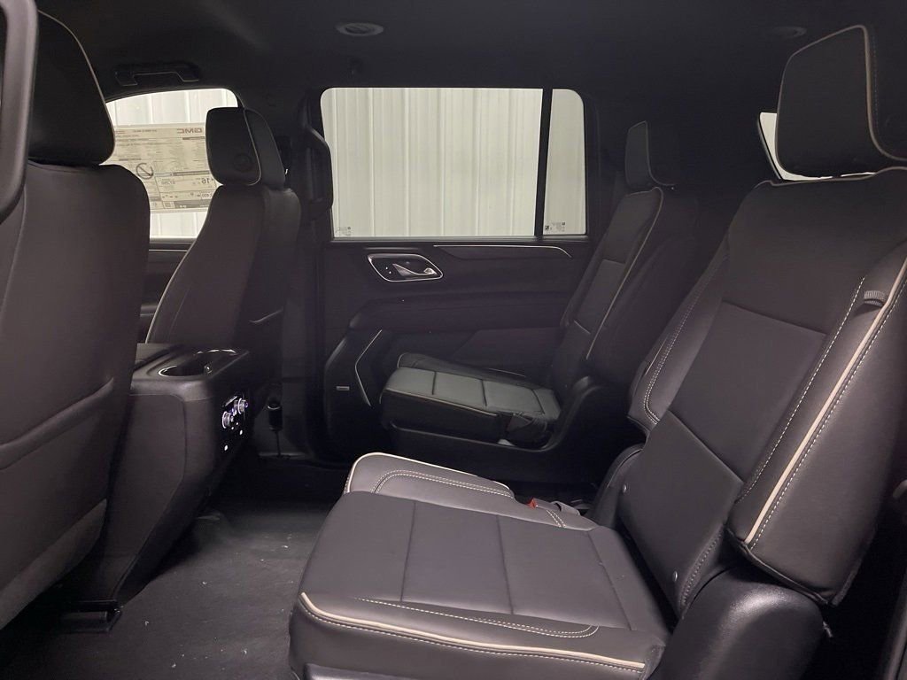 Used 2024 GMC Yukon XL SLT image 22