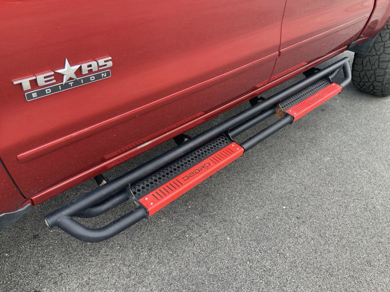 Used 2018 Chevrolet Silverado 1500 LT w/ Texas Edition AWD/4WD image 14