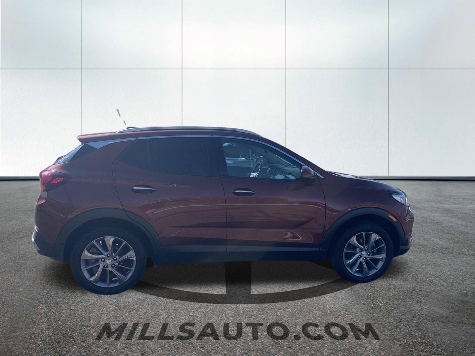 Used 2020 Buick Encore GX Essence w/ Experience Buick Package image 5