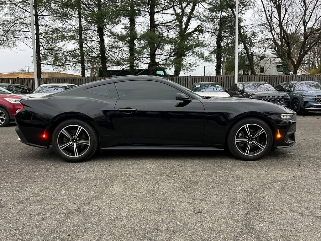 Used 2024 Ford Mustang Premium image 8