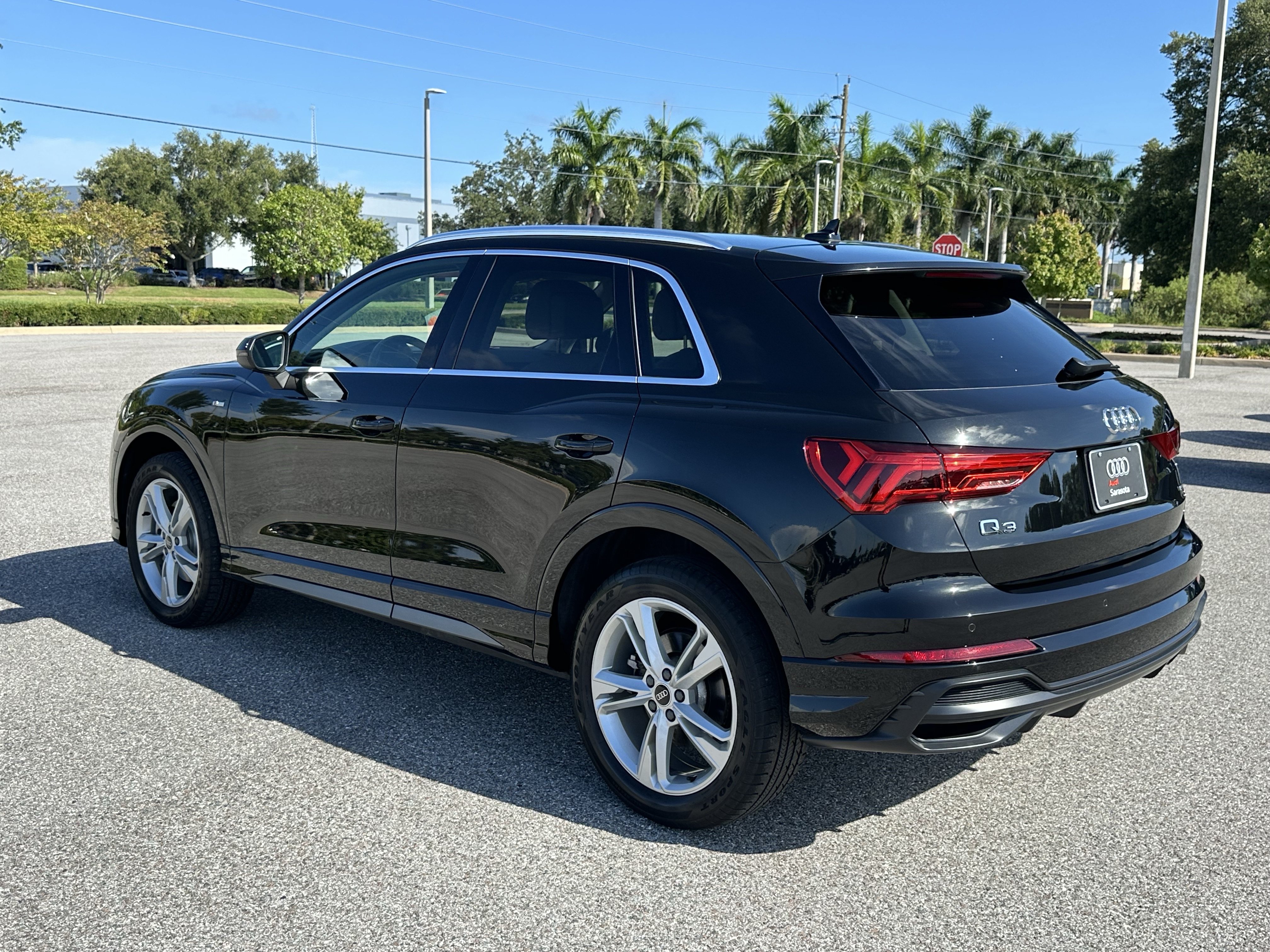 Used 2022 Audi Q3 2.0T Premium AWD/4WD image 6
