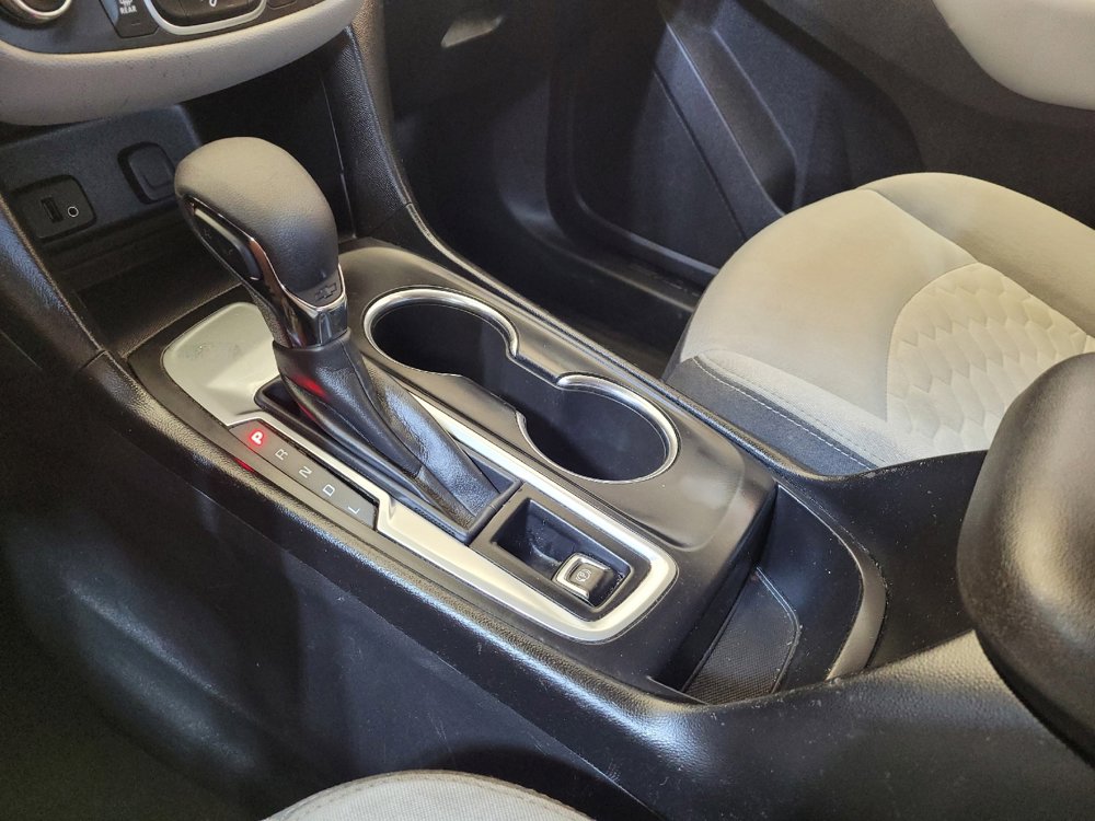 Used 2018 Chevrolet Equinox LS image 26