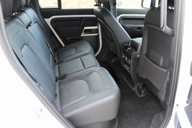 Used 2023 Land Rover Defender 110 S image 18