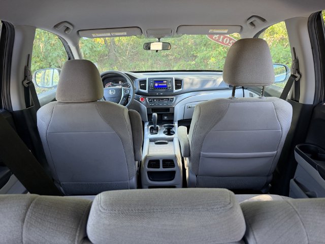 Used 2018 Honda Pilot LX image 25