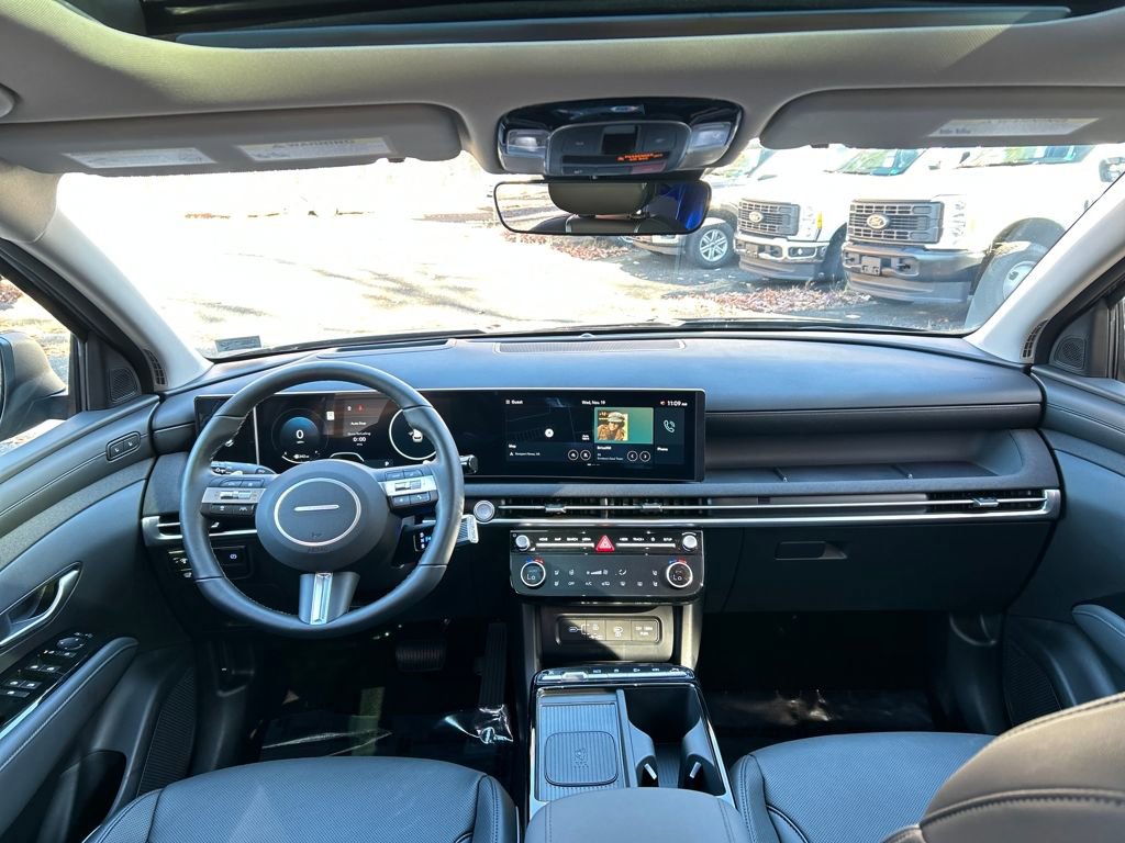 Certified 2025 Hyundai Tucson Limited image 26