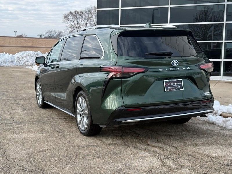 Used 2022 Toyota Sienna Platinum image 5