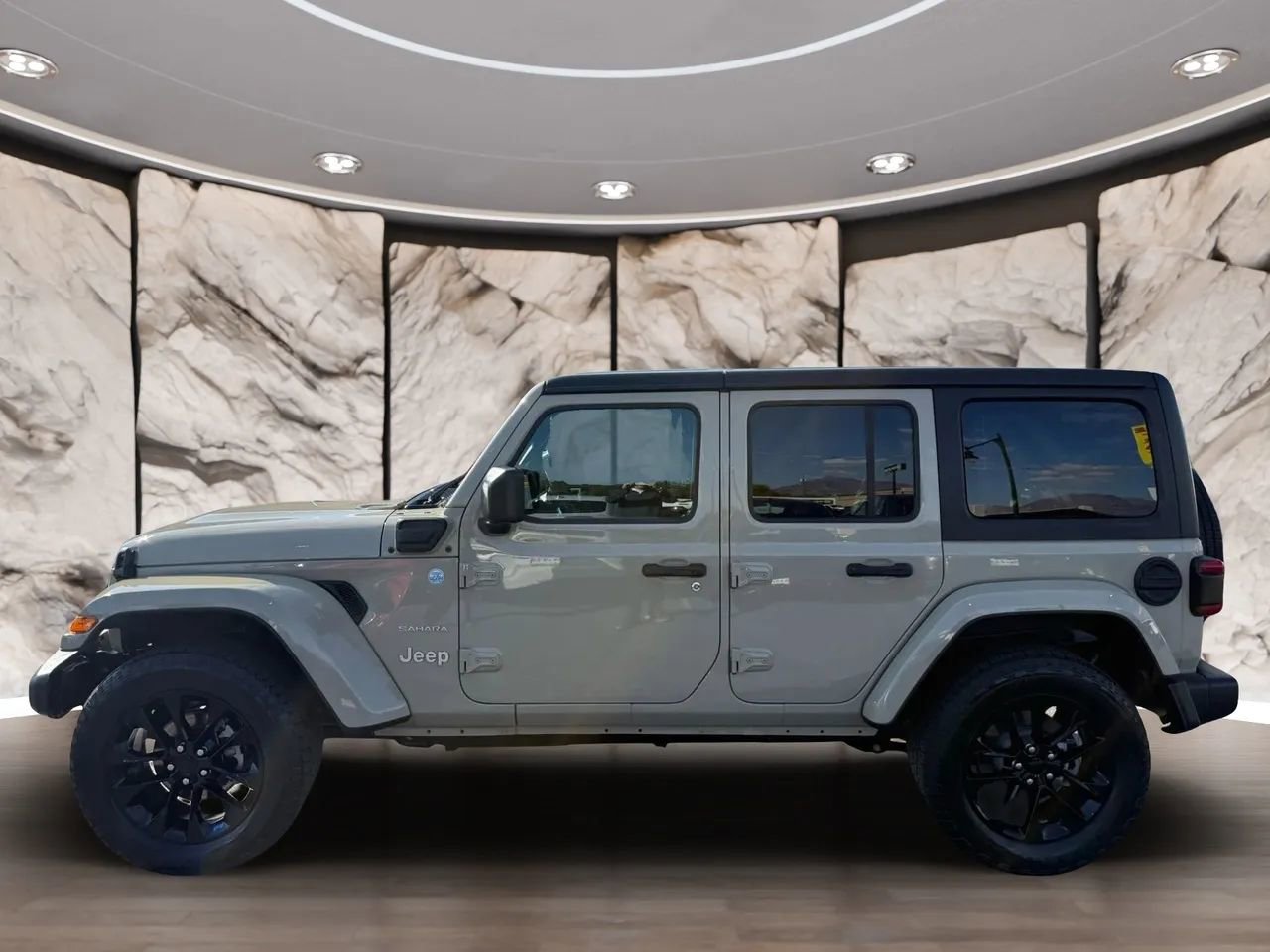 Used 2022 Jeep Wrangler Unlimited Sahara w/ Cold Weather Group image 2