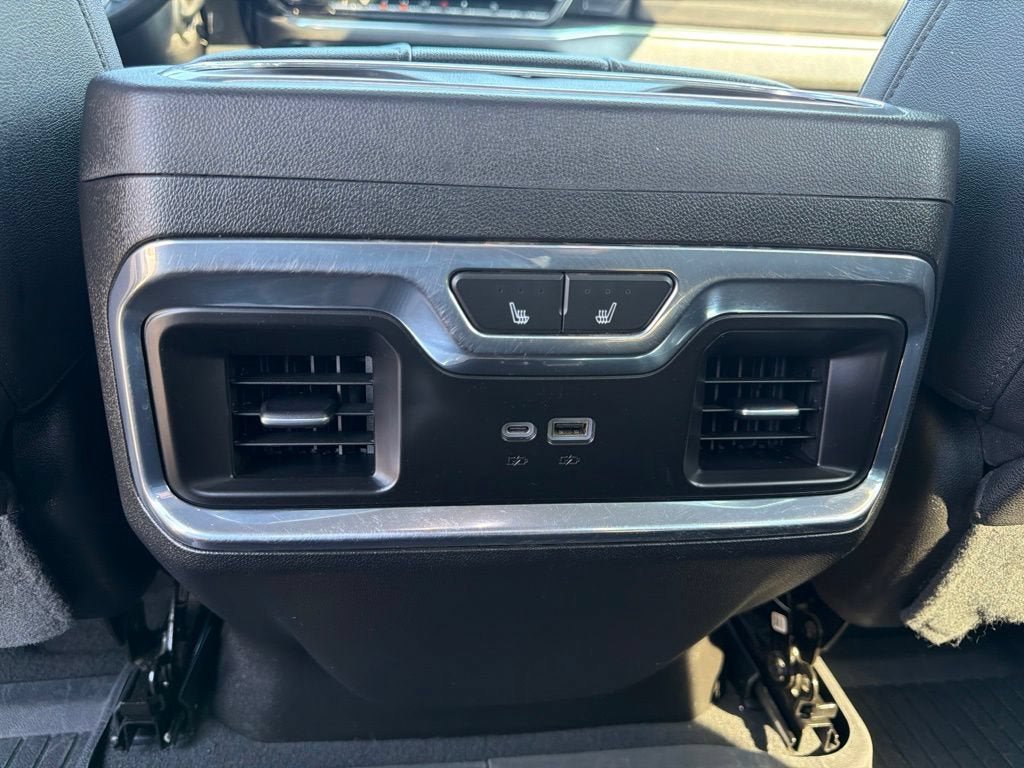 Used 2024 Chevrolet Silverado 3500 LTZ w/ LTZ Plus Package AWD/4WD image 21