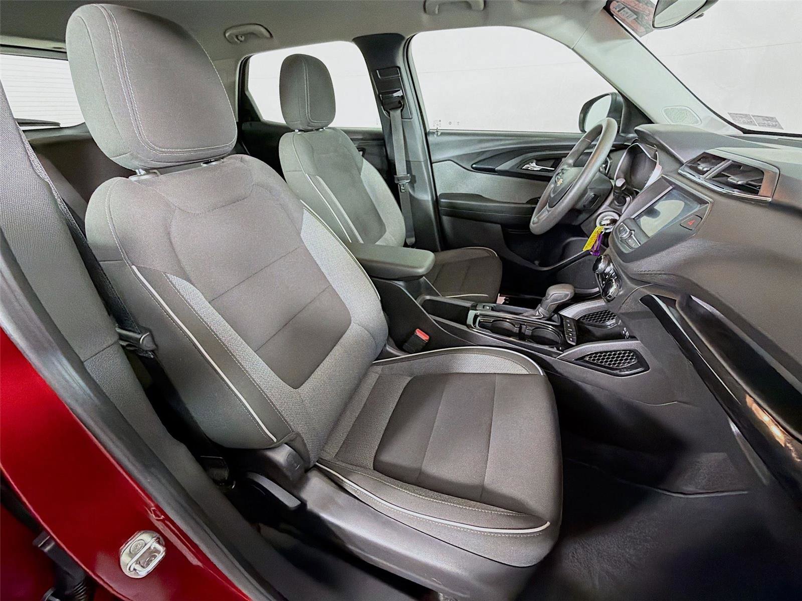 Used 2021 Chevrolet TrailBlazer LS AWD/4WD image 26