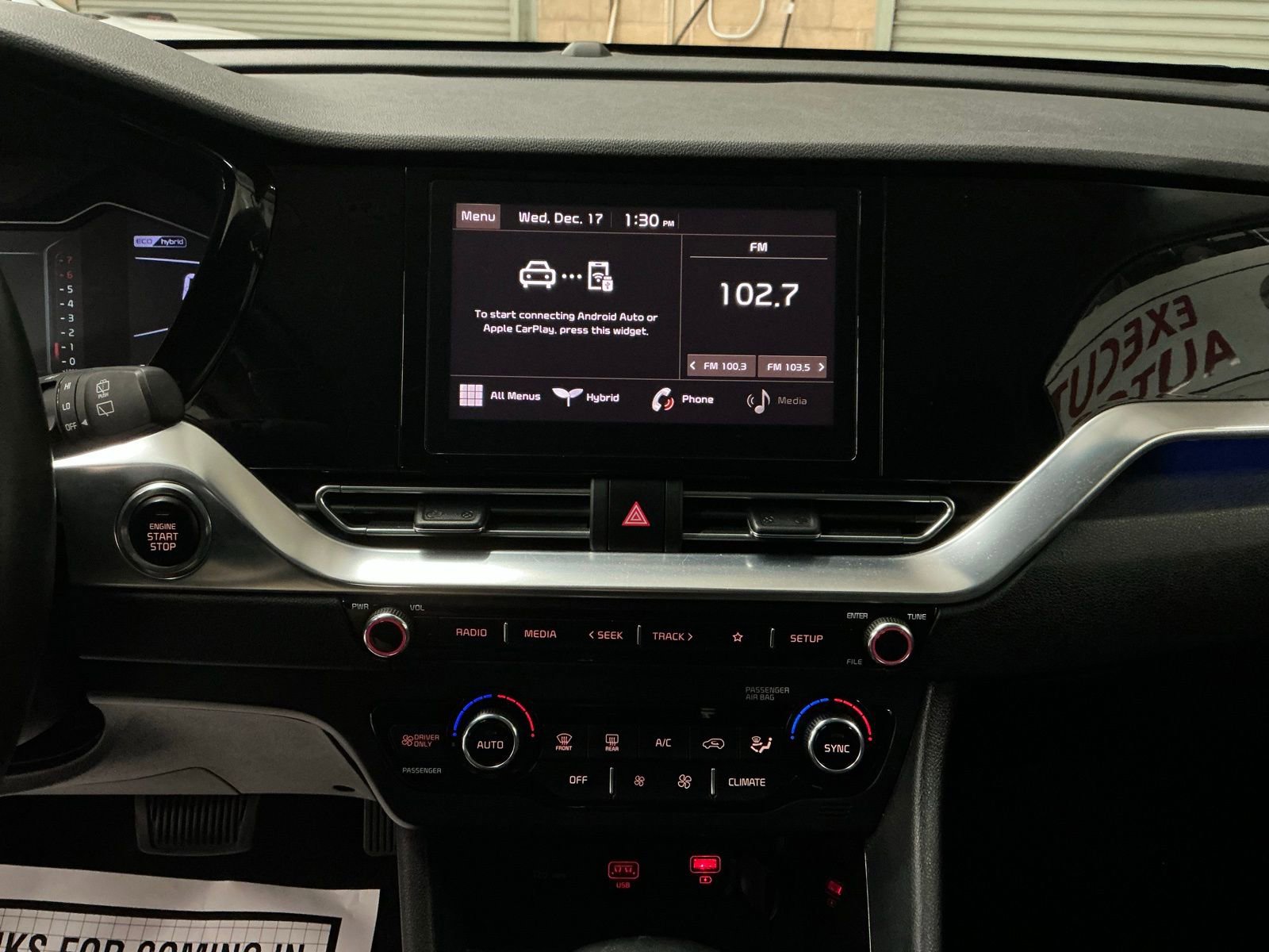 Used 2022 Kia Niro LXS w/ Digital Cluster Package image 22