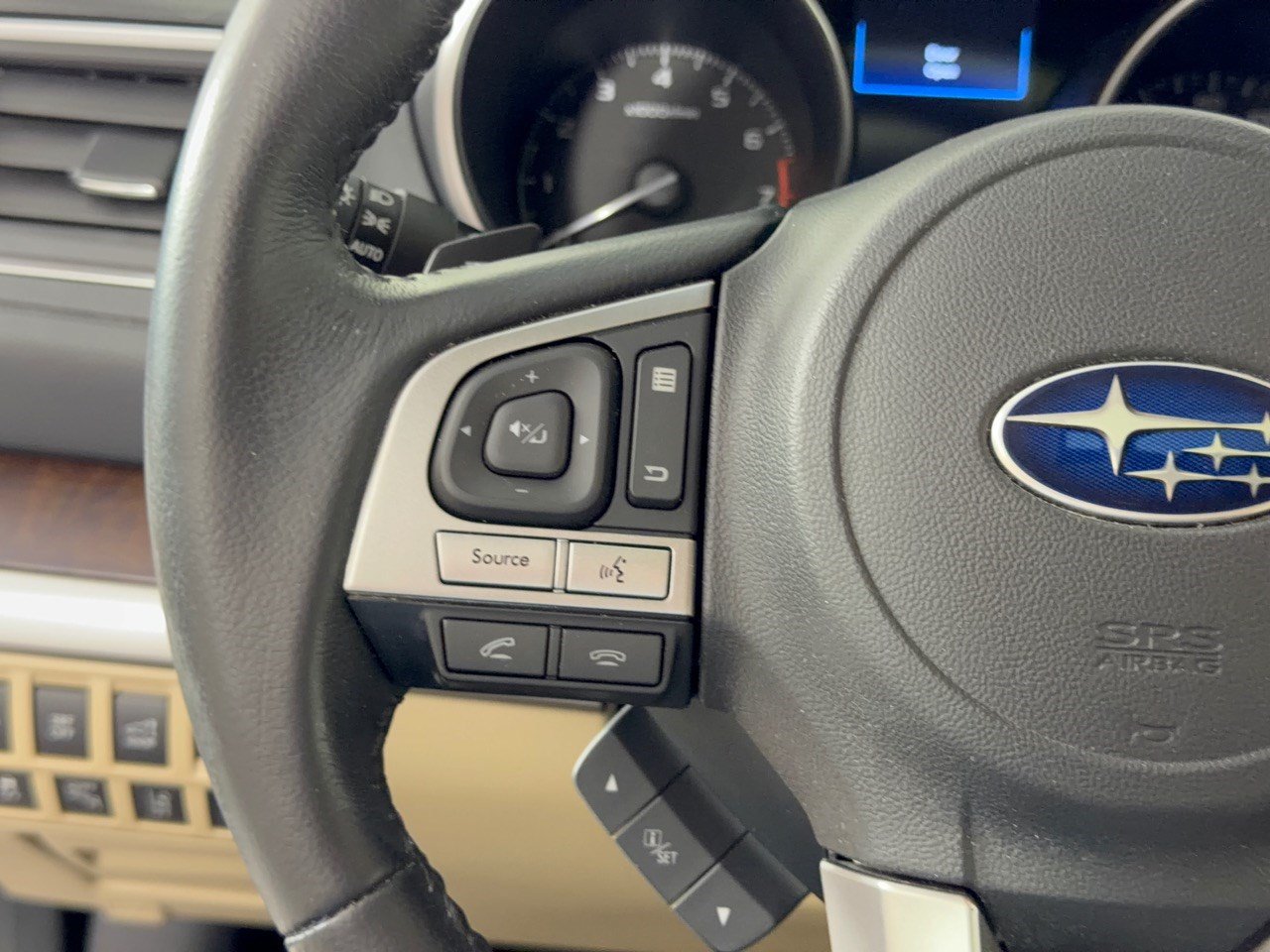 Used 2017 Subaru Outback 3.6R Limited AWD/4WD image 18