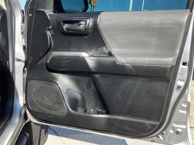 Used 2022 Toyota Tacoma SR5 image 10