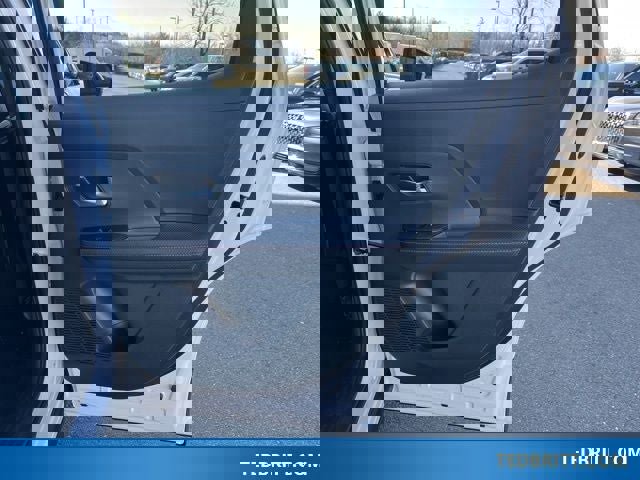 Used 2025 Nissan Kicks SR image 20