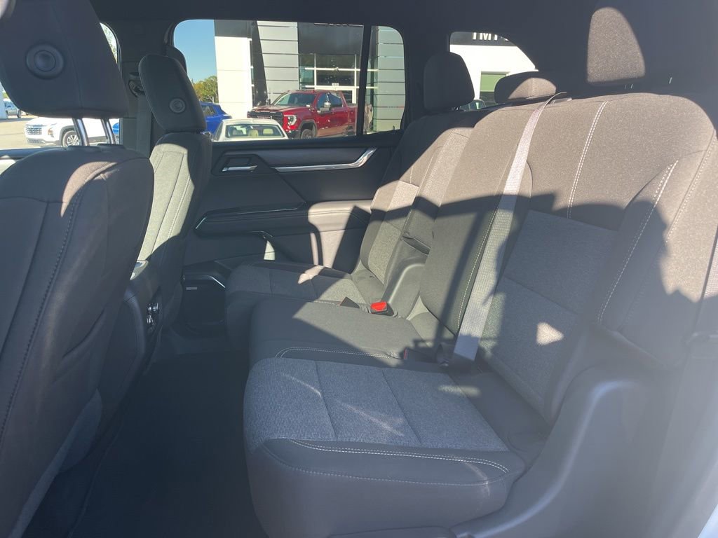 Used 2025 GMC Acadia Elevation FWD image 11