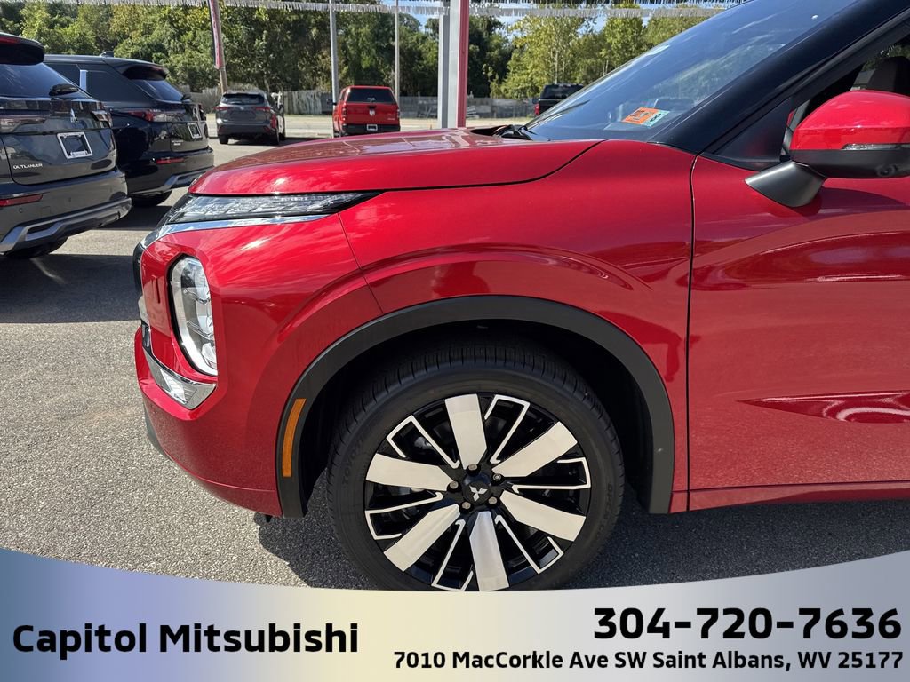 New 2025 Mitsubishi Outlander SEL image 10
