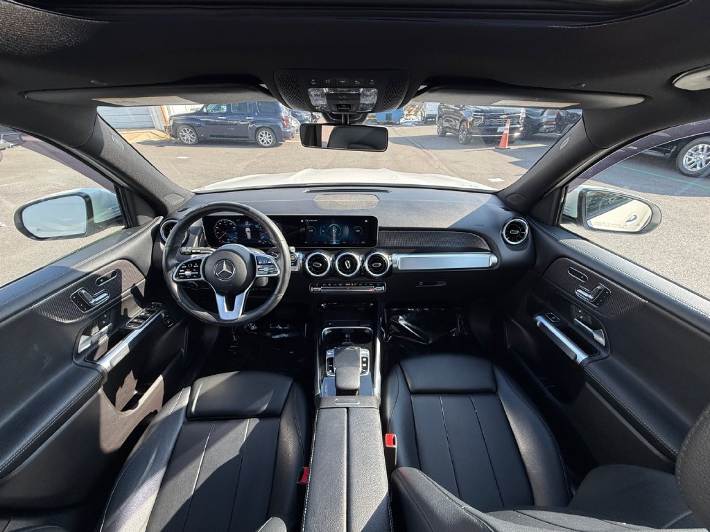 Used 2020 Mercedes-Benz GLB 250 4MATIC image 23