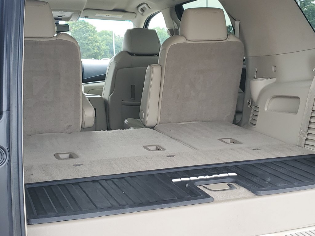 Used 2020 Cadillac Escalade 4WD image 34