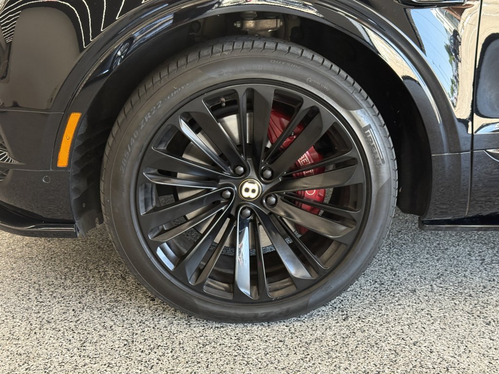 Used 2020 Bentley Bentayga Speed AWD/4WD image 3