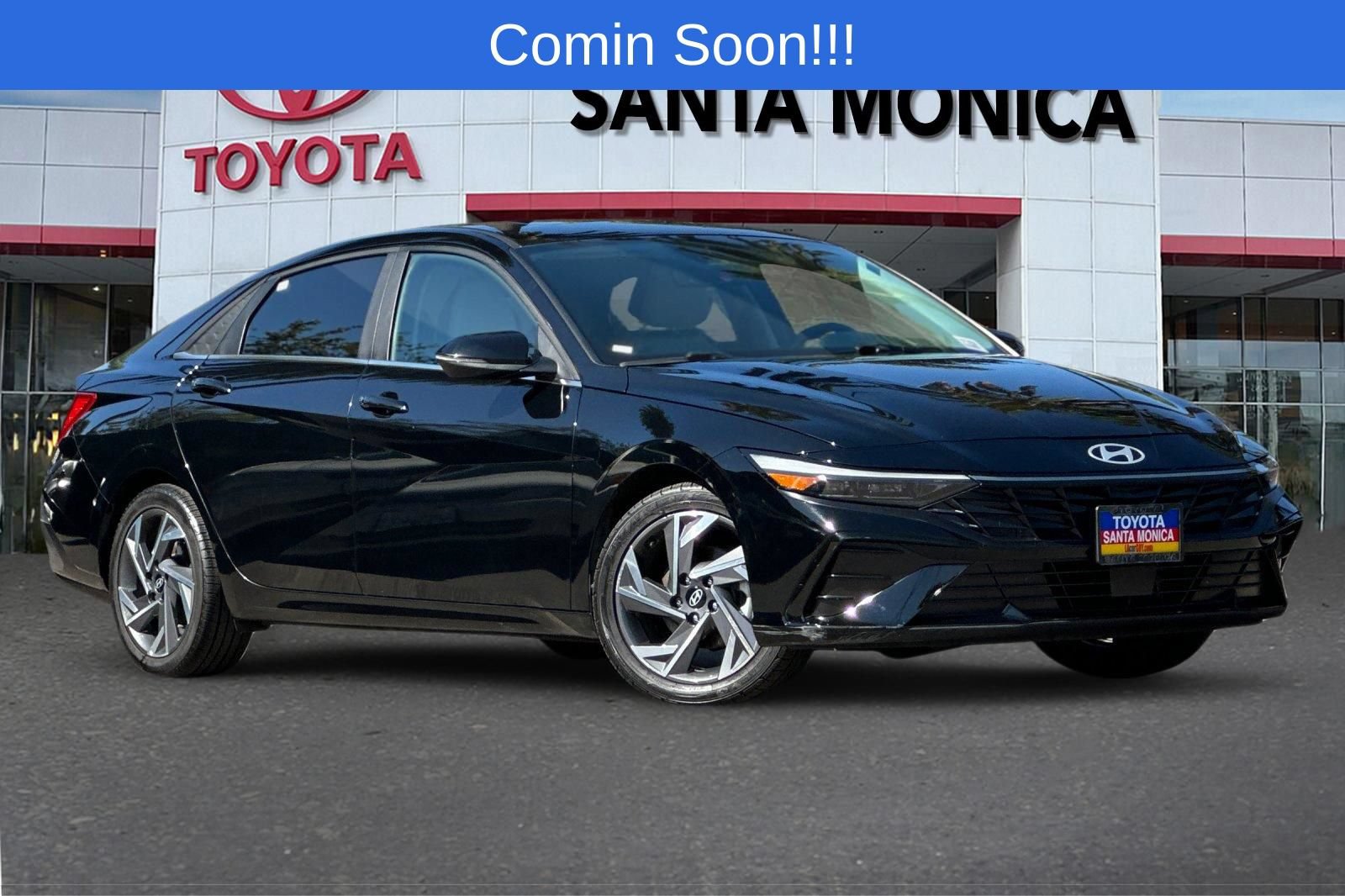 Used 2025 Hyundai Elantra Limited w/ Cargo Package