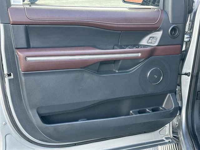 Used 2022 Ford Expedition Limited AWD/4WD image 22