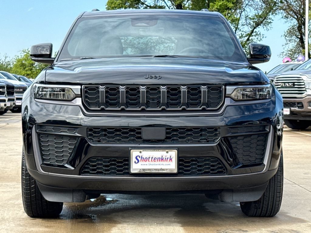 New 2026 Jeep Grand Cherokee Altitude AWD/4WD video 2