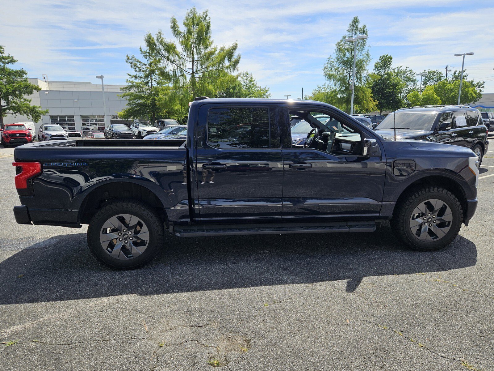 Used 2023 Ford F150 Lightning Lariat AWD/4WD image 5