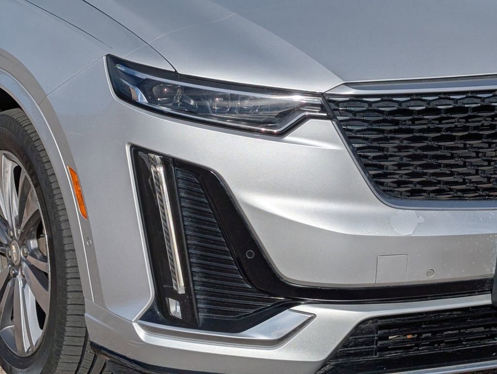 Used 2020 Cadillac XT6 Premium Luxury w/ Platinum Package image 4