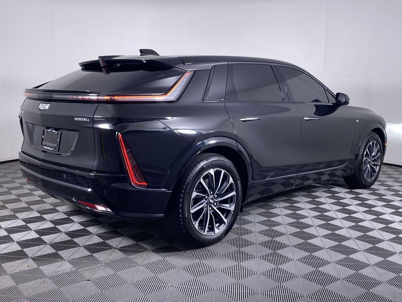 Certified 2024 Cadillac Lyriq Sport AWD/4WD image 19