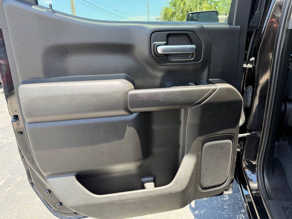 Used 2019 Chevrolet Silverado 1500 LT AWD/4WD image 26