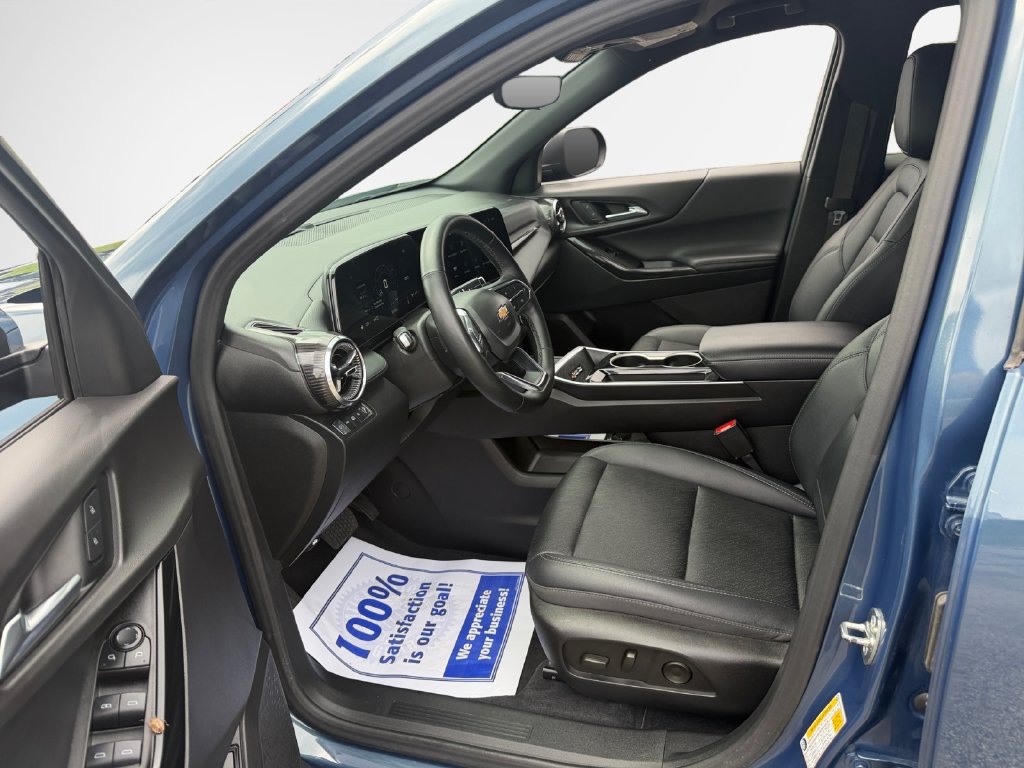Used 2025 Chevrolet Equinox LT w/ Convenience Package II AWD/4WD image 12