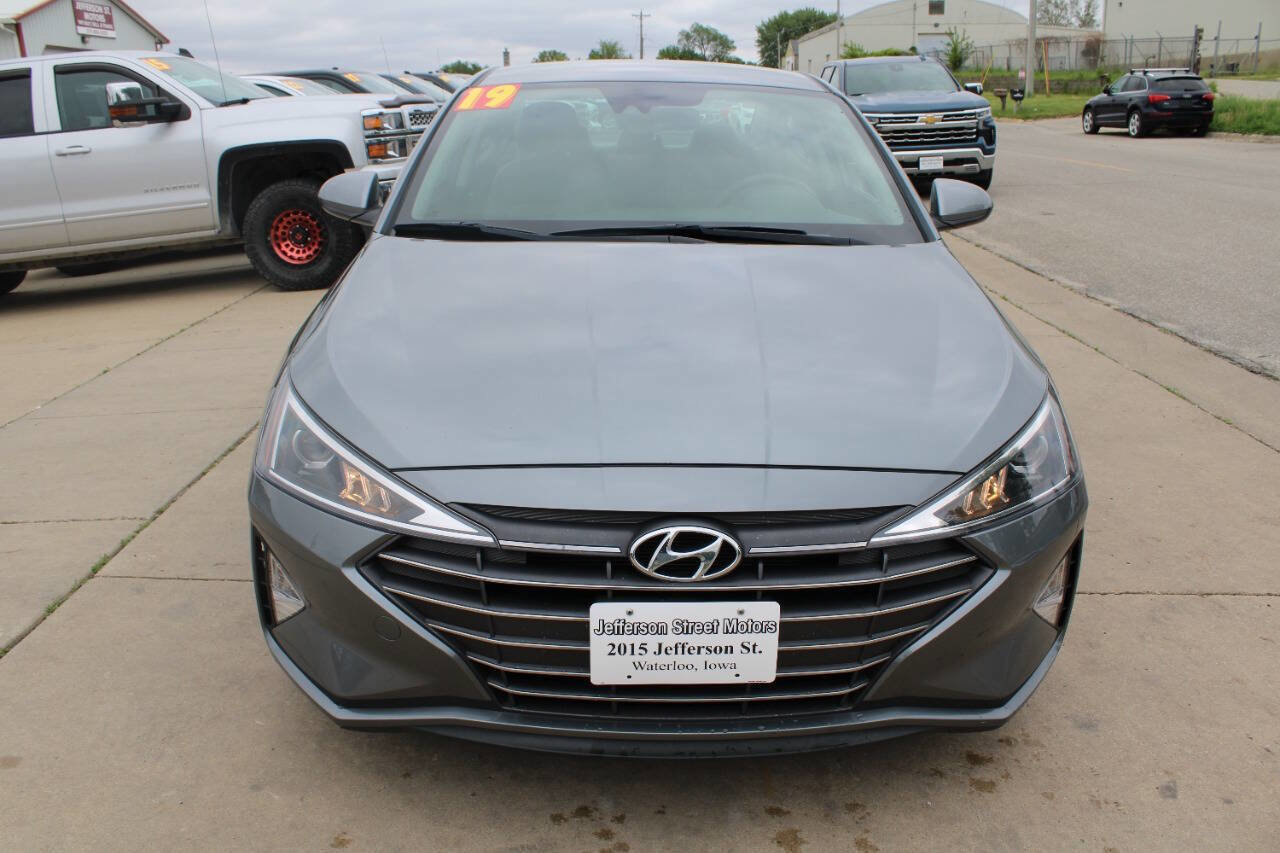 Used 2019 Hyundai Elantra SEL FWD image 2
