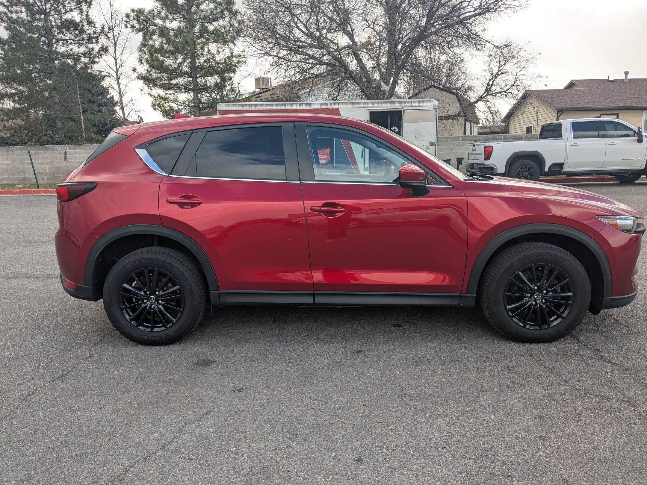 Used 2019 MAZDA CX-5 Touring image 2