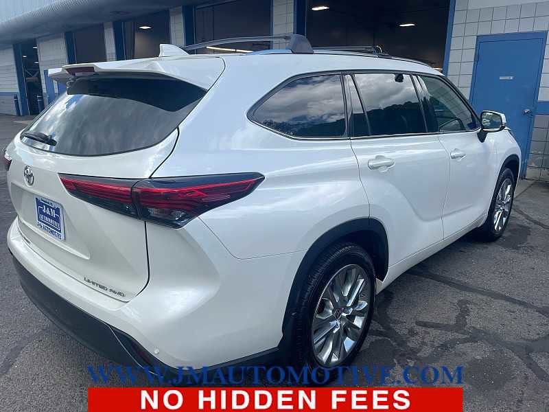 Used 2021 Toyota Highlander Limited AWD/4WD image 3