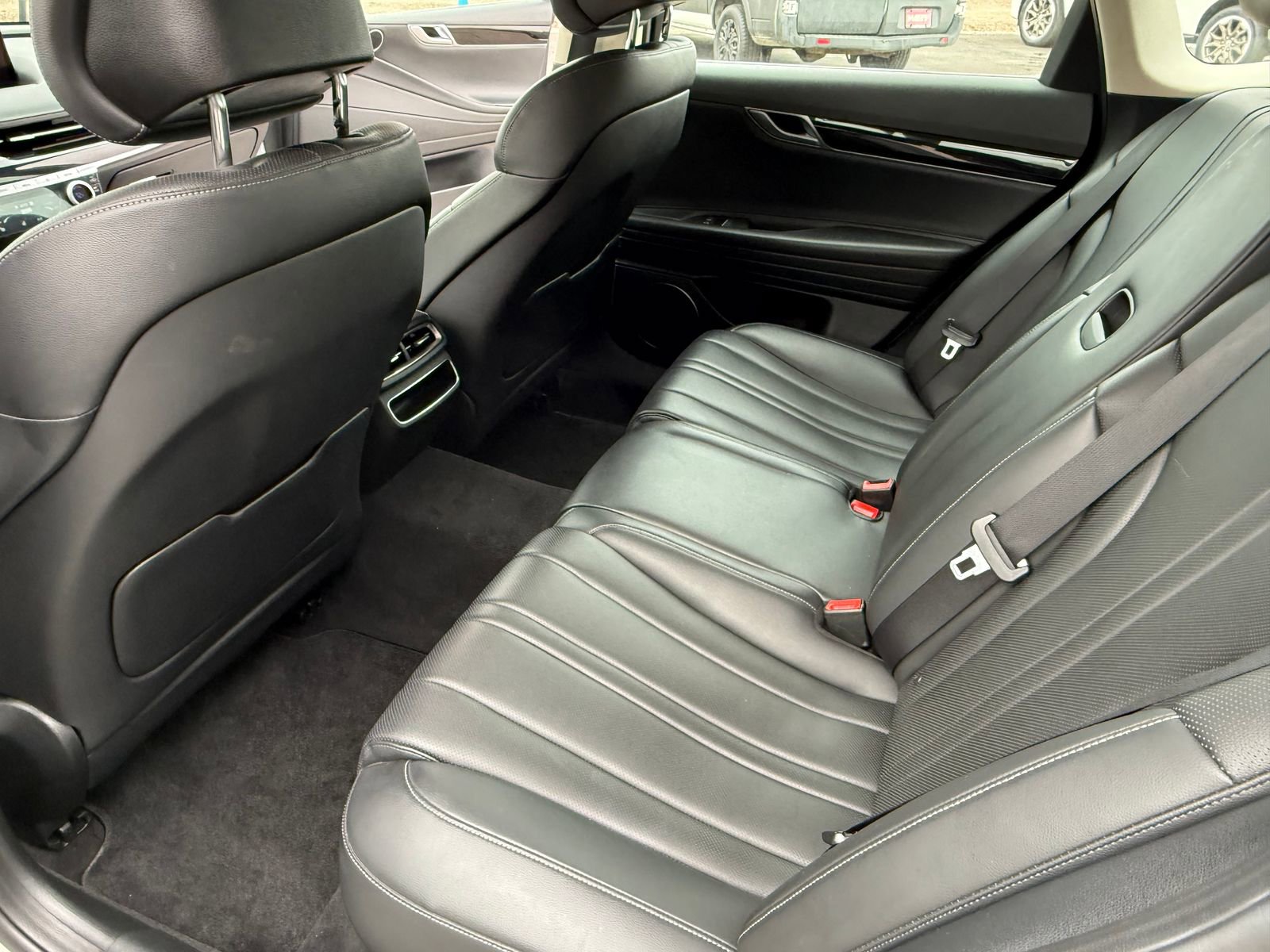 Used 2023 Genesis G80 2.5T image 26