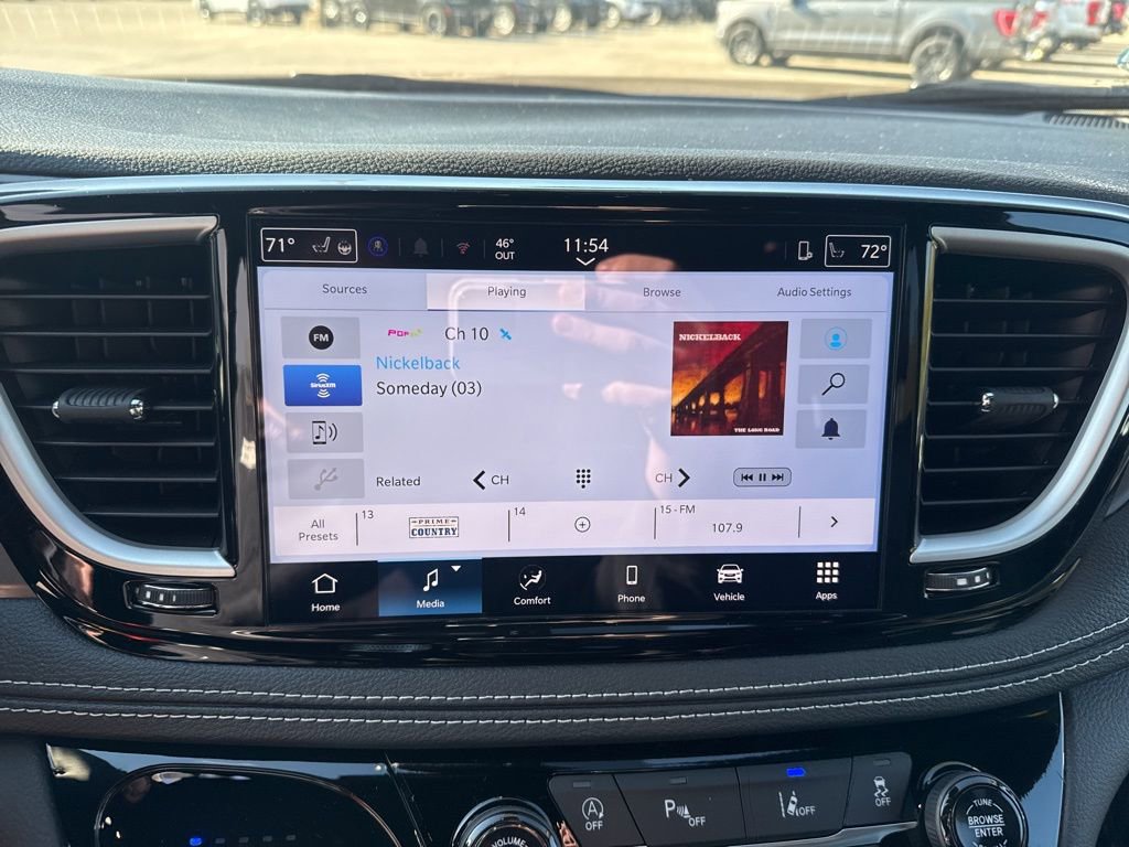 New 2026 Chrysler Pacifica Select image 14