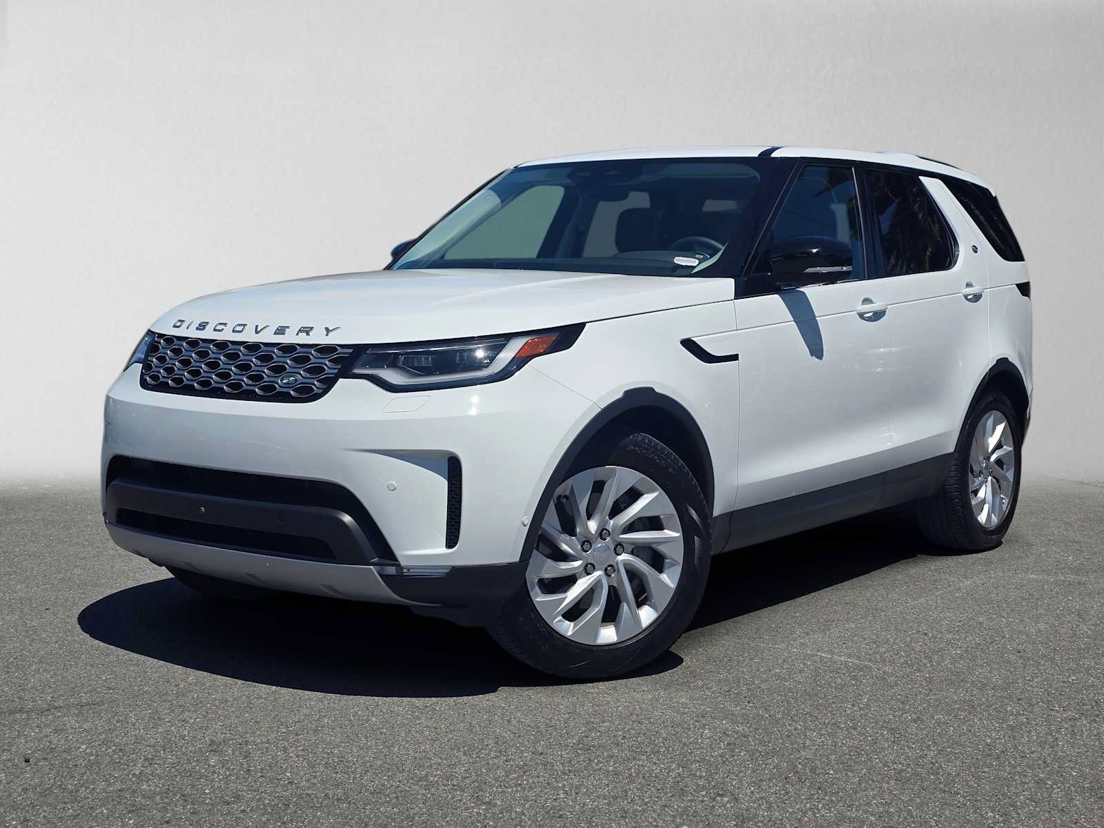 Used 2025 Land Rover Discovery S AWD/4WD image 1