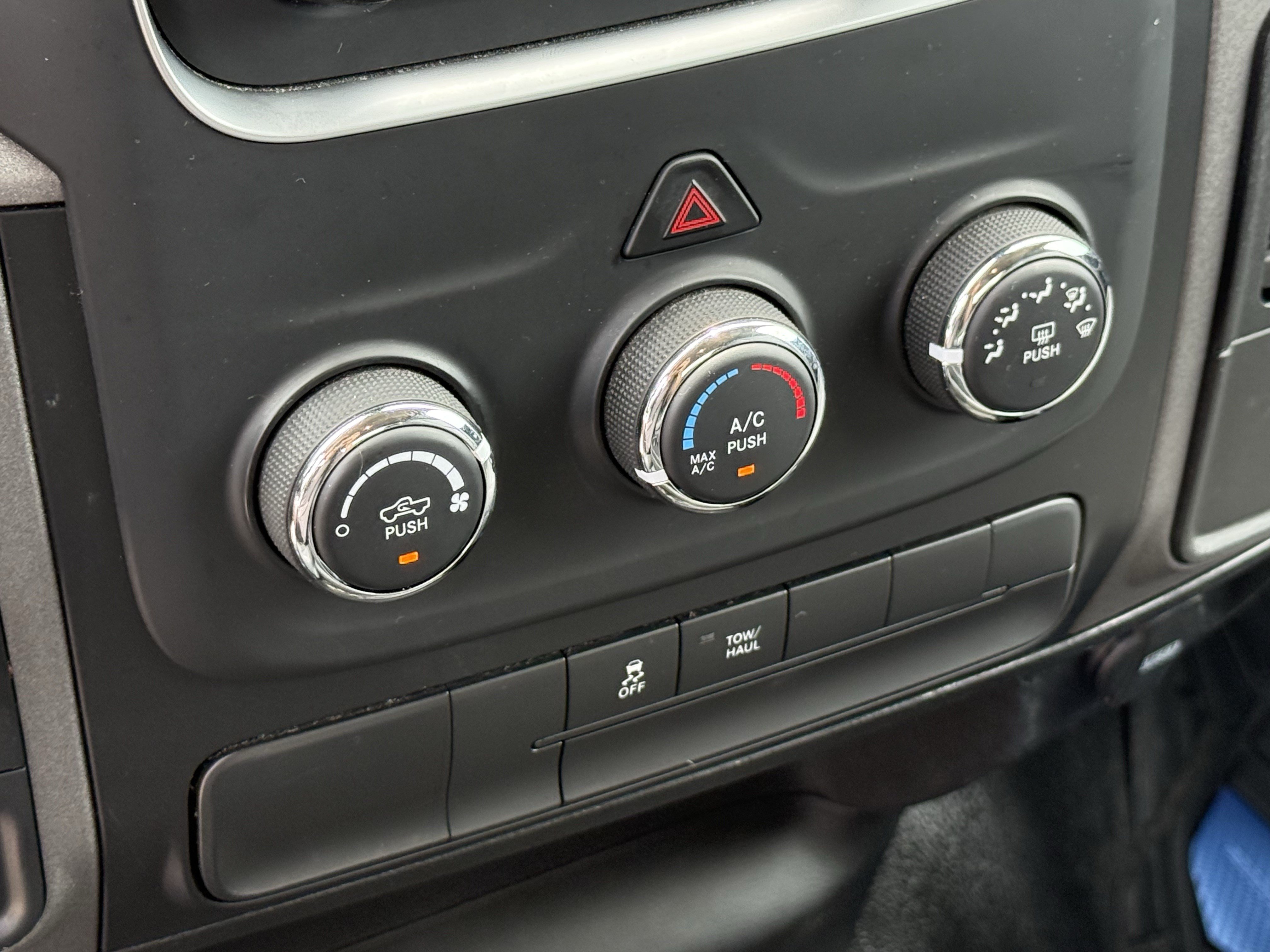 Used 2020 RAM 1500 Tradesman RWD image 21