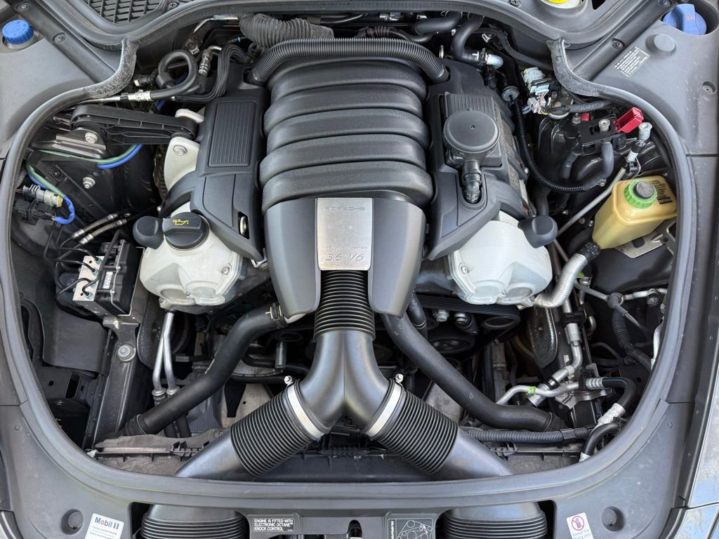 Used 2014 Porsche Panamera RWD image 27
